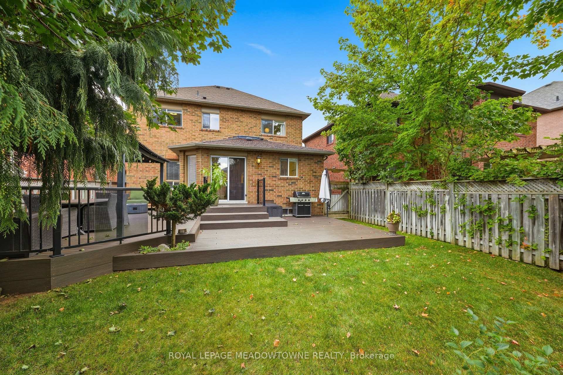 Photo 48 of 46 Chester Crescent, Halton Hills, Georgetown — HOMEH