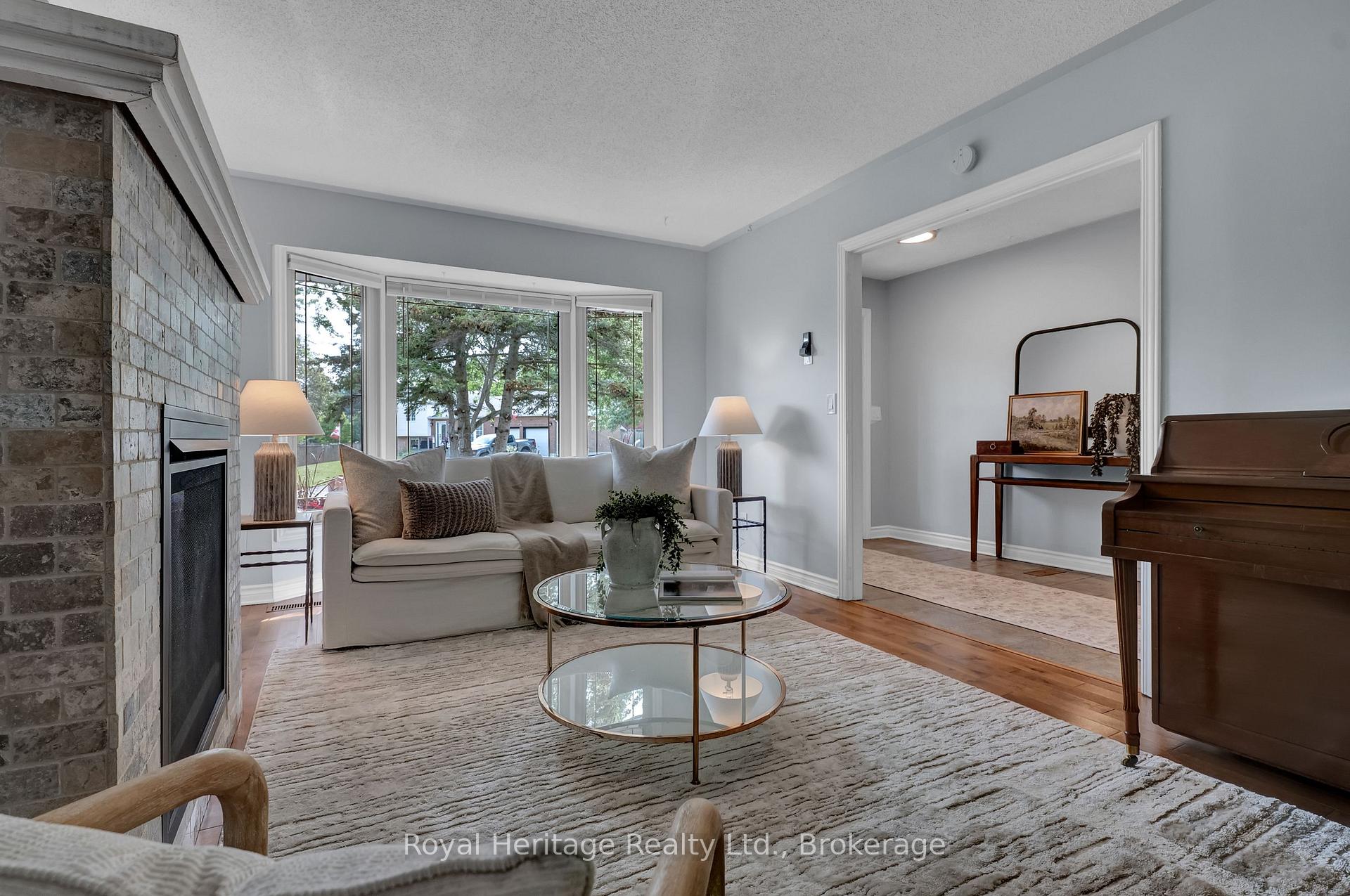 Photo 7 of 88 Hart Boulevard, Clarington, Newcastle — HOMEH