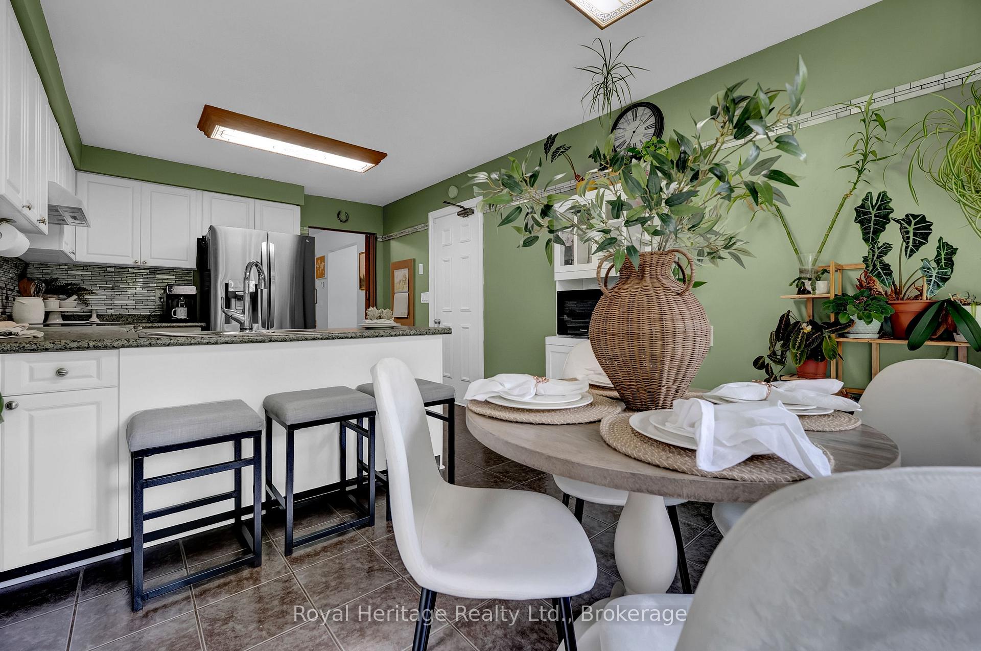 Photo 15 of 88 Hart Boulevard, Clarington, Newcastle — HOMEH