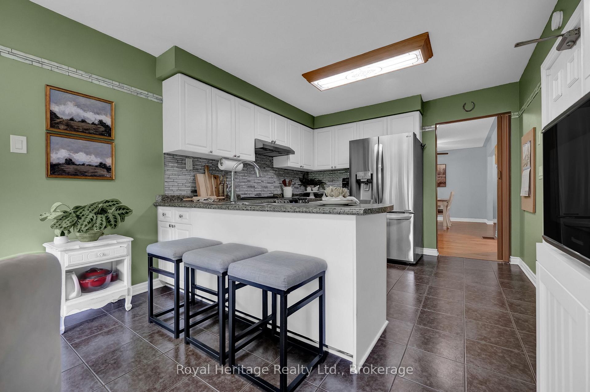 Photo 16 of 88 Hart Boulevard, Clarington, Newcastle — HOMEH