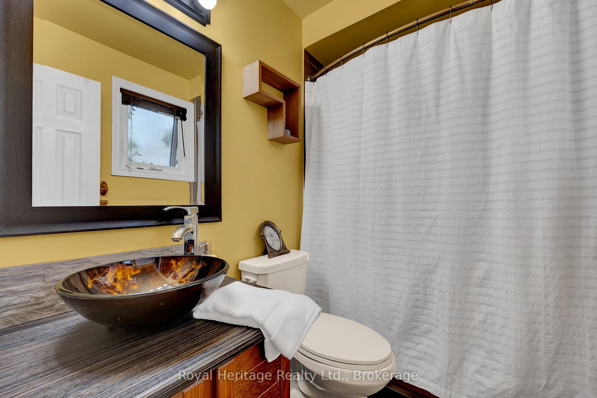 Photo 20 of 88 Hart Boulevard, Clarington, Newcastle — HOMEH