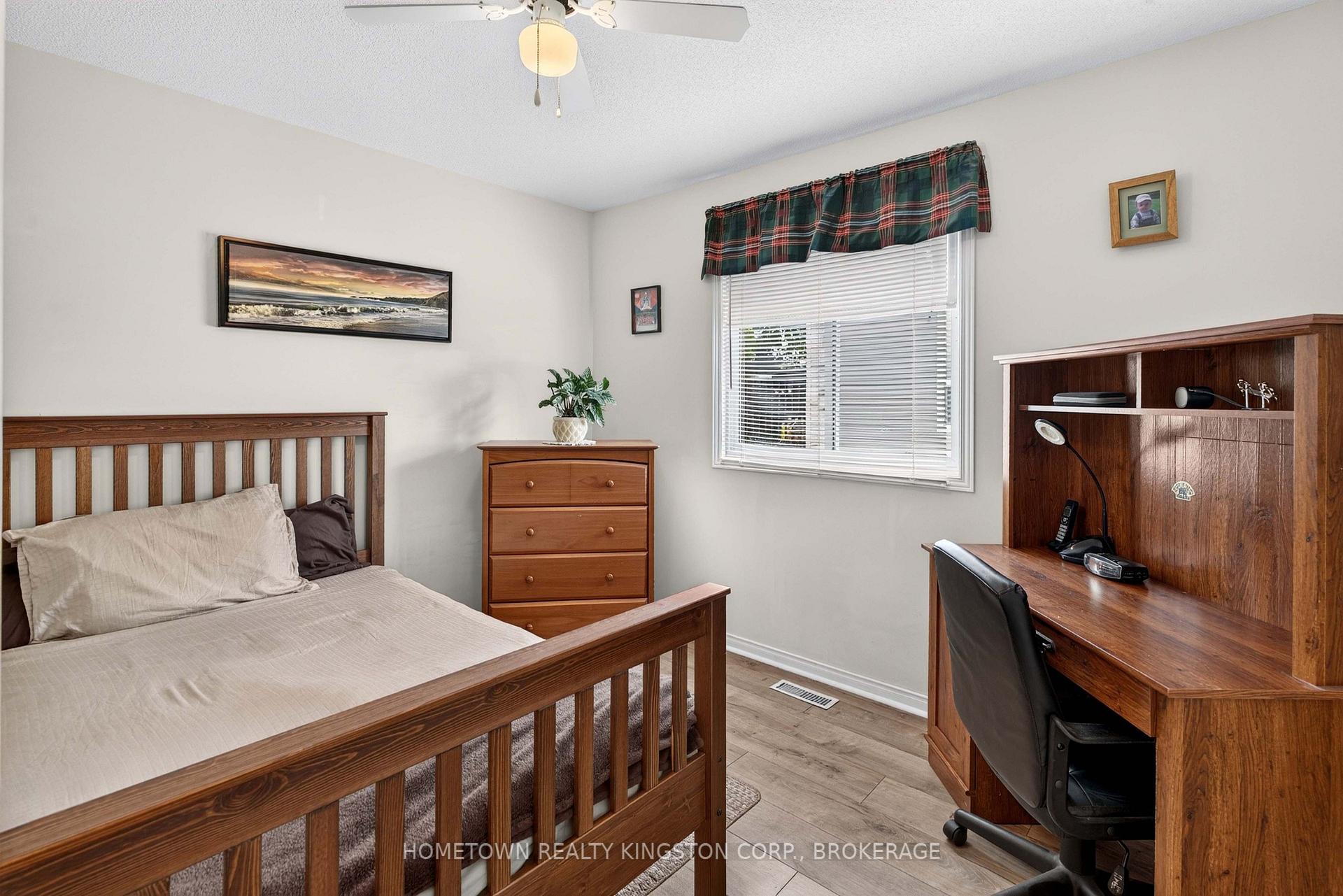Photo 12 of 540 Sackville Crescent, Kingston, City SouthWest — HOMEH