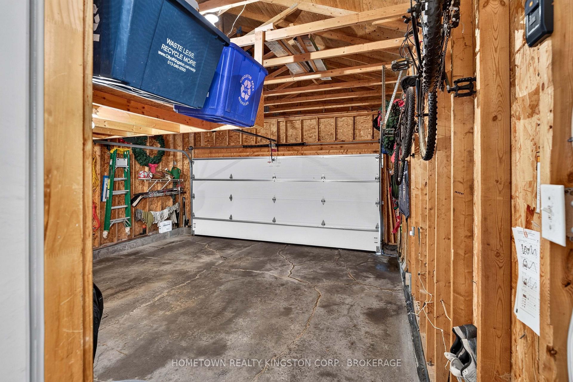 Photo 25 of 540 Sackville Crescent, Kingston, City SouthWest — HOMEH