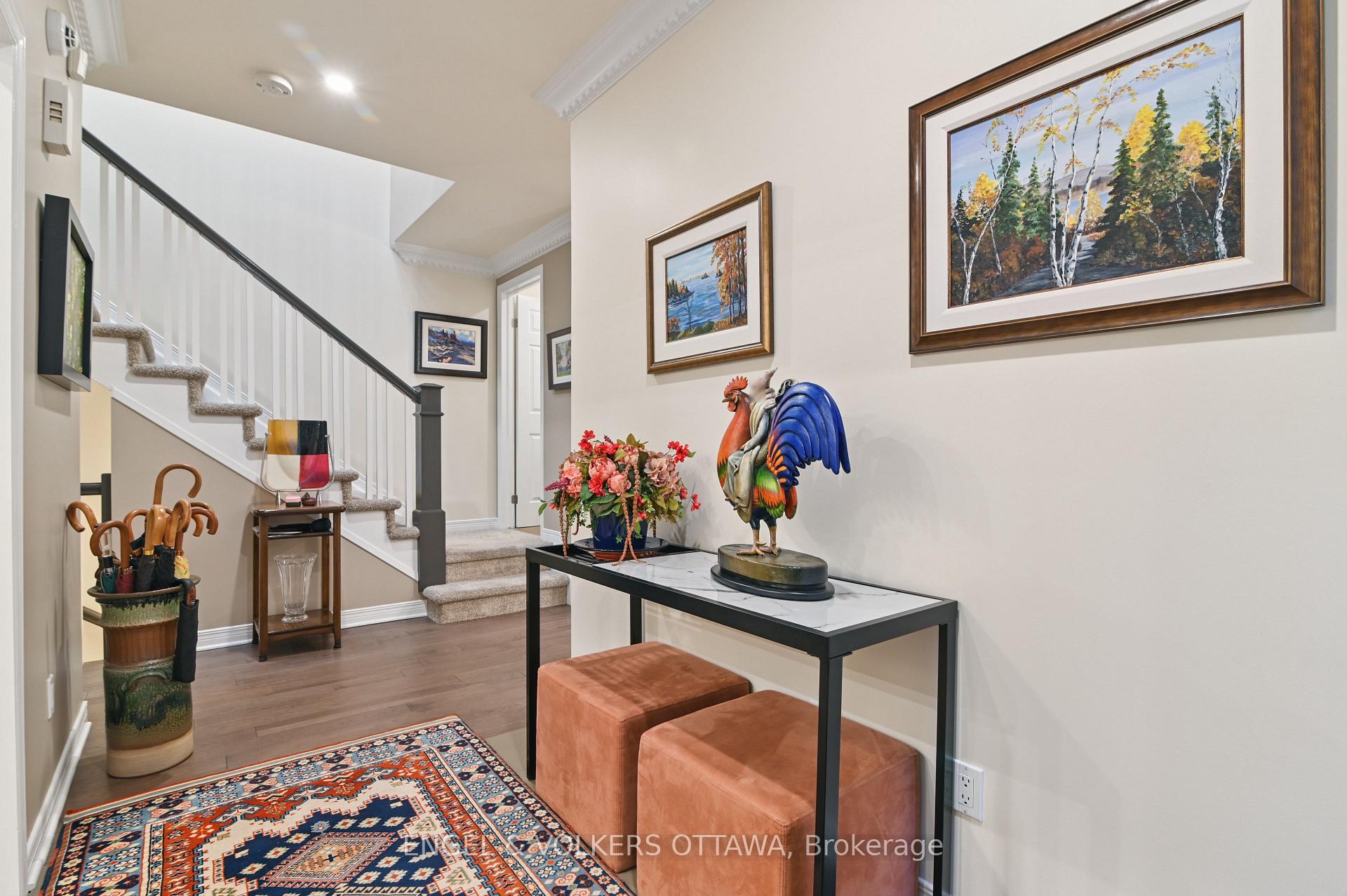 Photo 4 of 11 Creek's End Lane, Ottawa, Bayshore — HOMEH