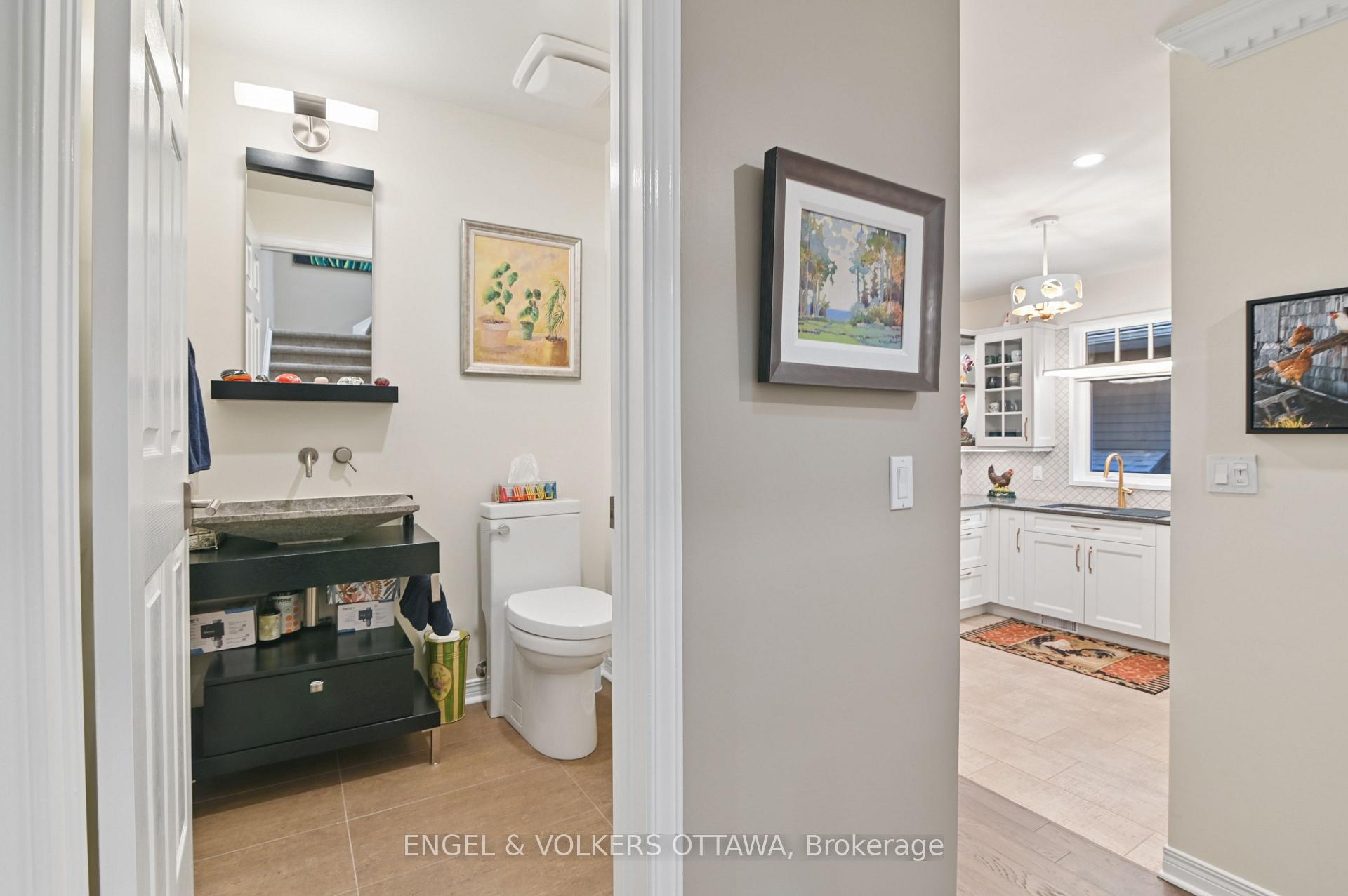 Photo 7 of 11 Creek's End Lane, Ottawa, Bayshore — HOMEH