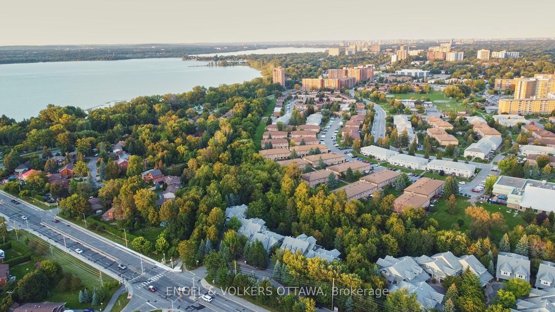 Photo 51 of 11 Creek's End Lane, Ottawa, Bayshore — HOMEH