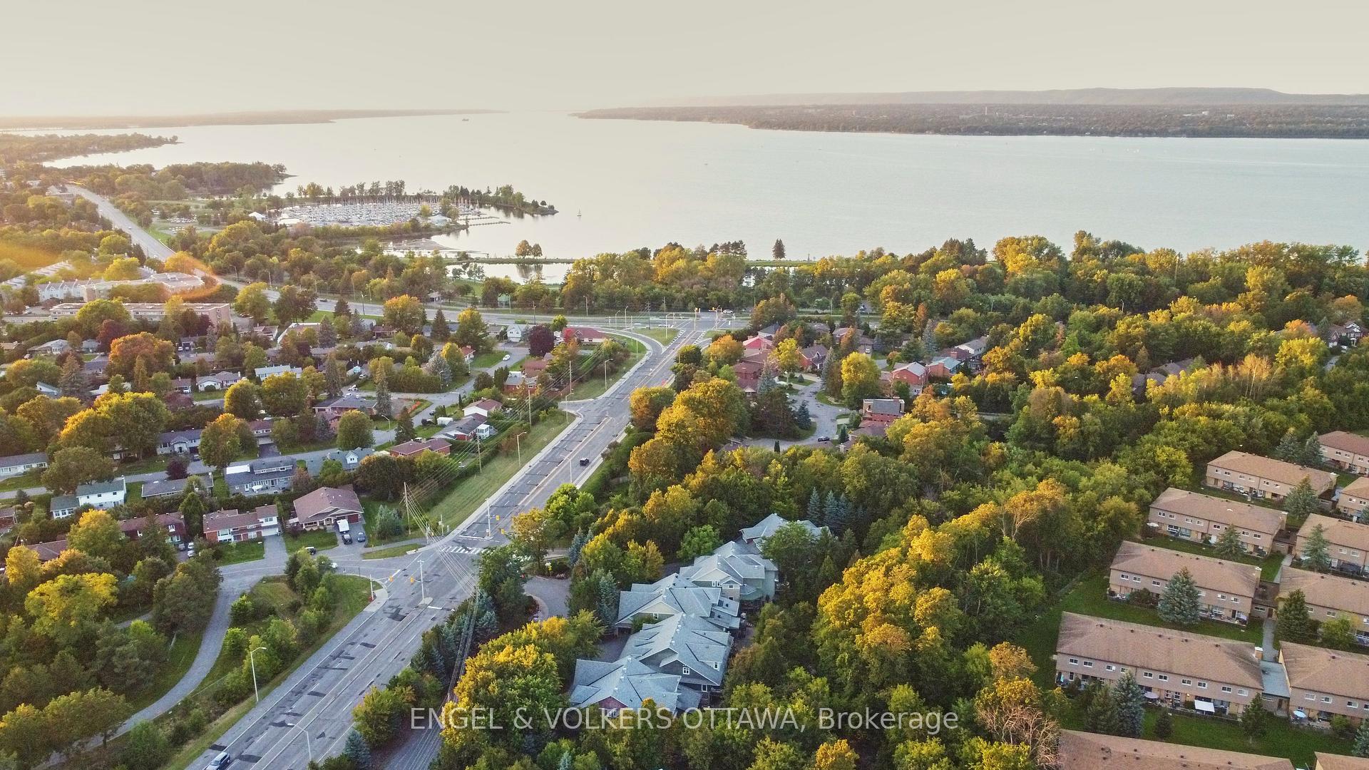Photo 53 of 11 Creek's End Lane, Ottawa, Bayshore — HOMEH