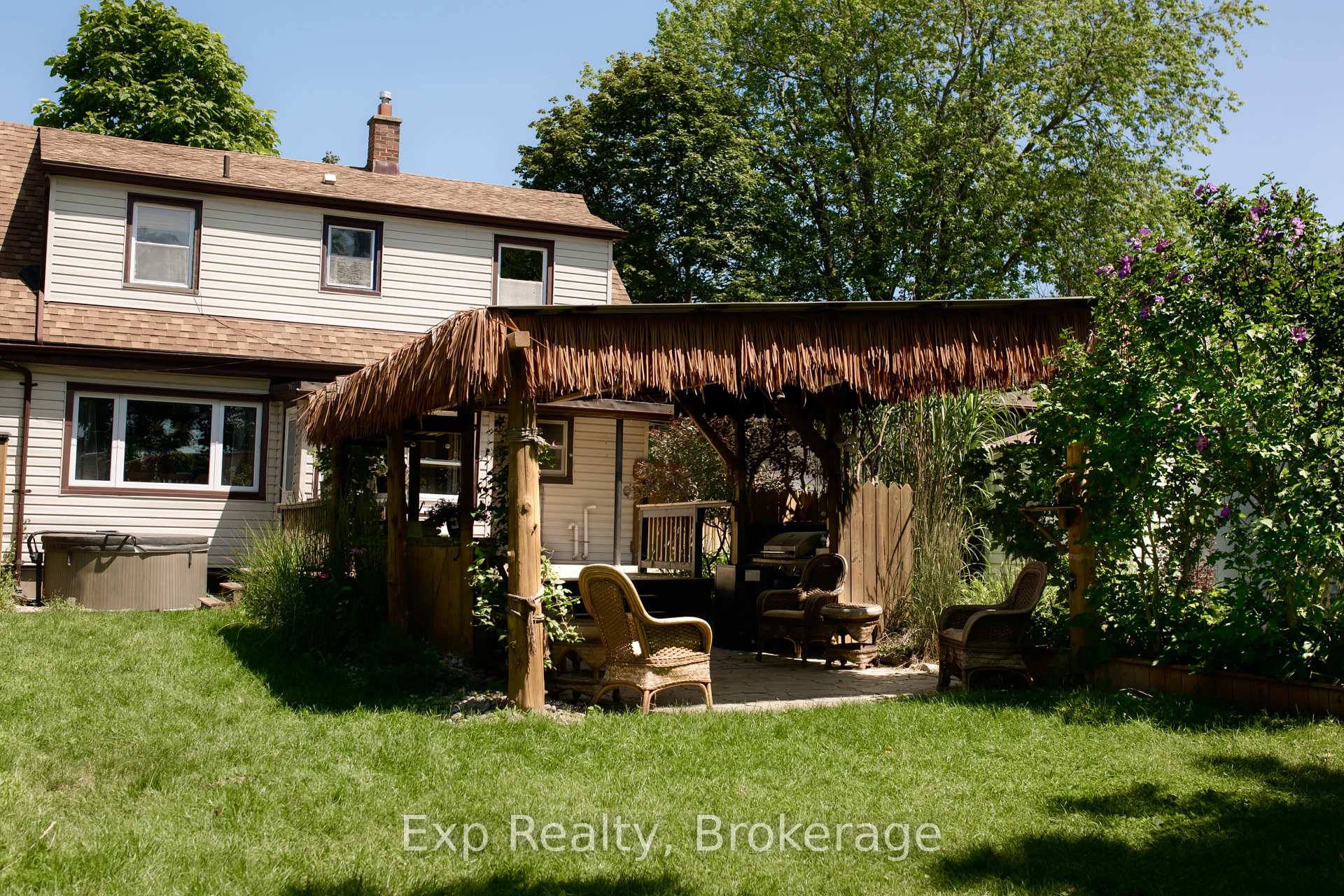 Photo 3 of 10 Valleyview Crescent, Belleville, Belleville Ward — HOMEH