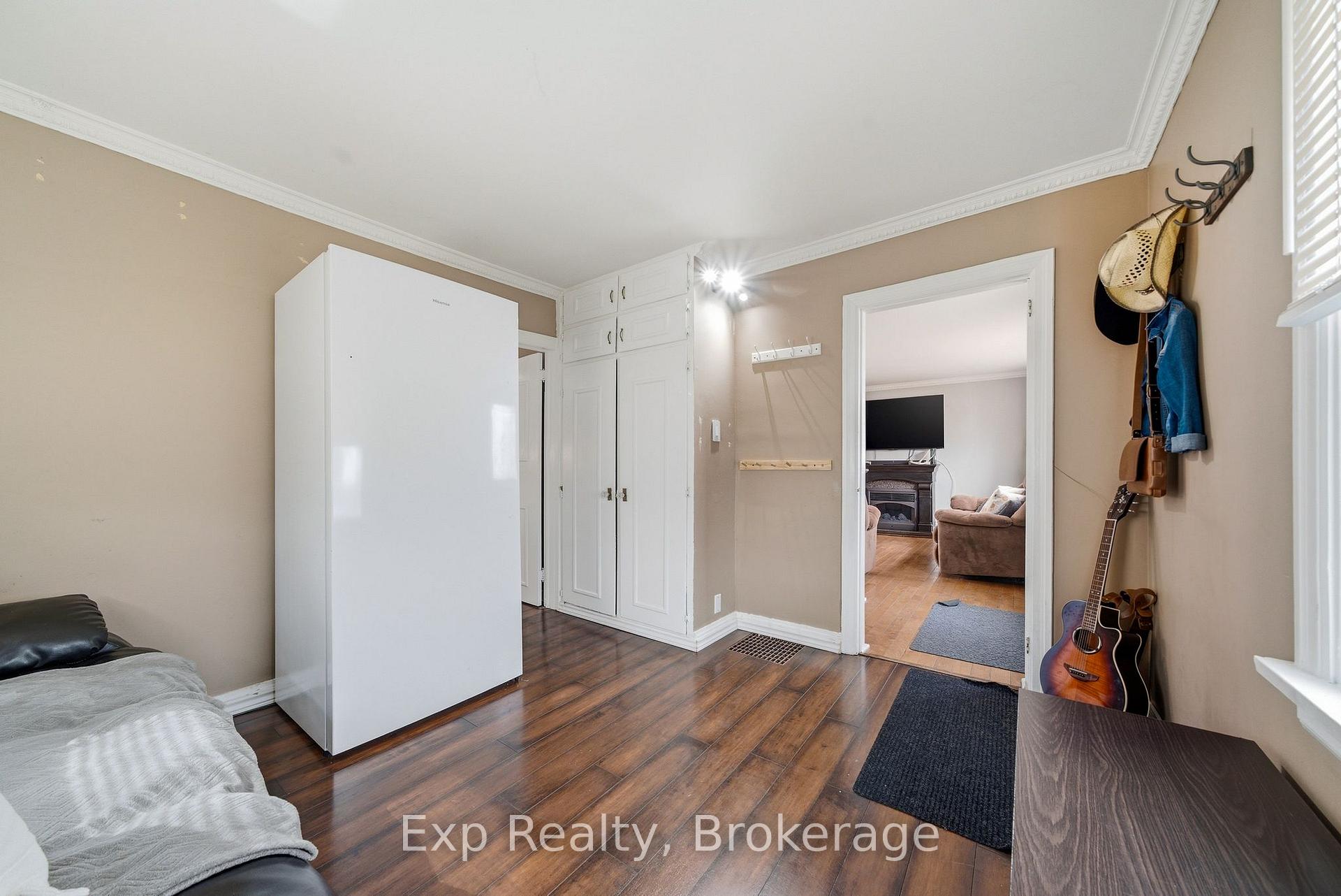 Photo 18 of 10 Valleyview Crescent, Belleville, Belleville Ward — HOMEH