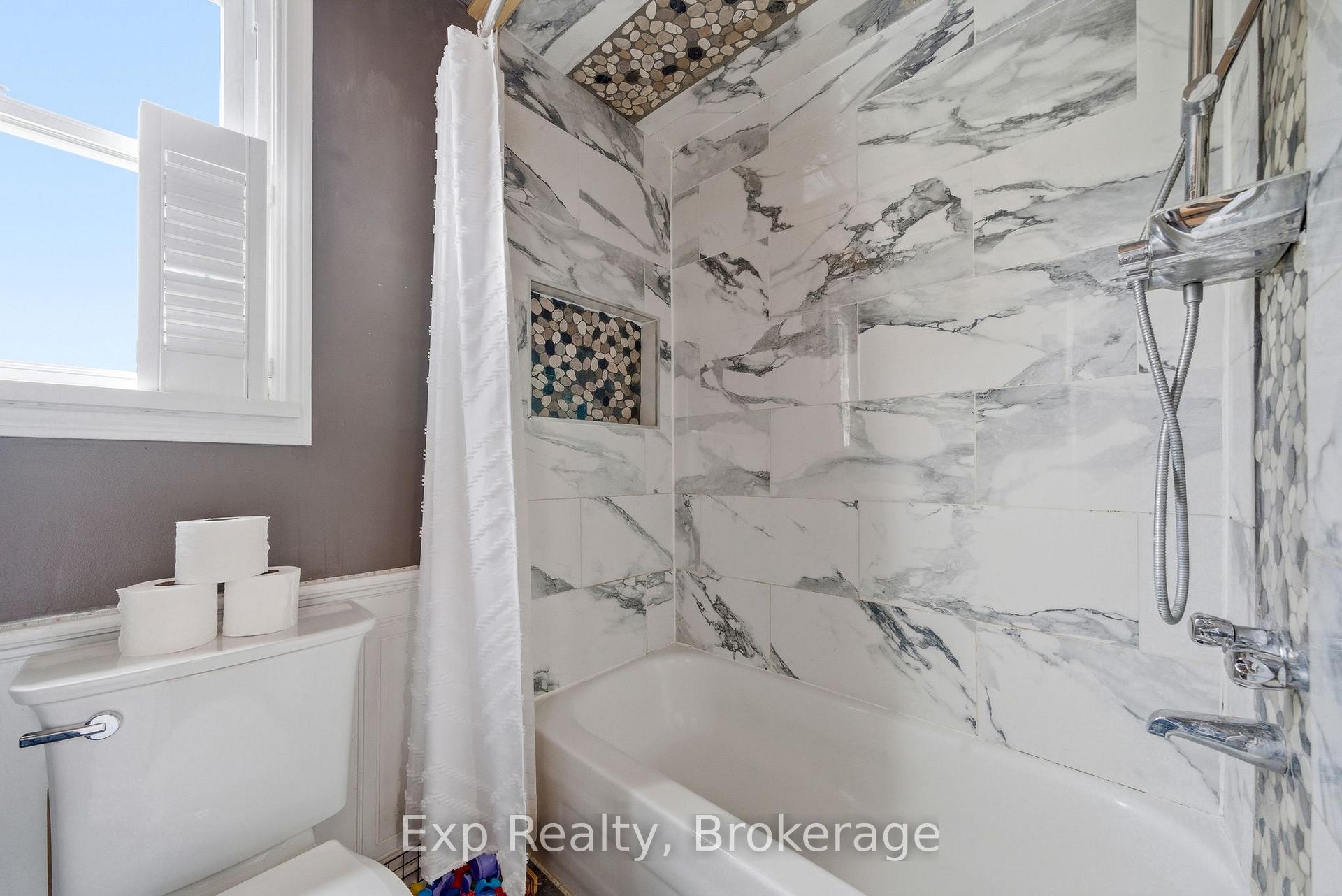 Photo 31 of 10 Valleyview Crescent, Belleville, Belleville Ward — HOMEH