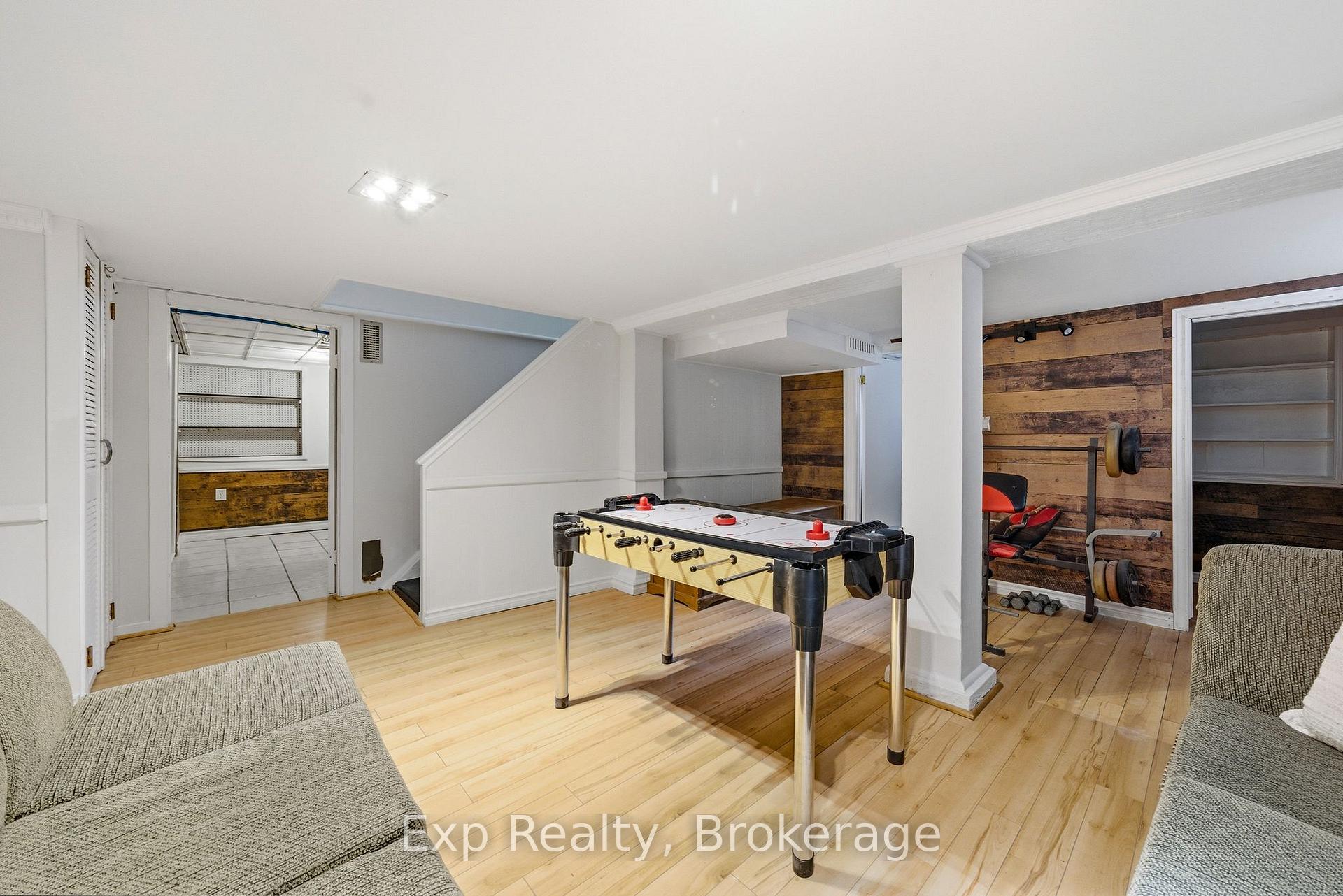 Photo 33 of 10 Valleyview Crescent, Belleville, Belleville Ward — HOMEH