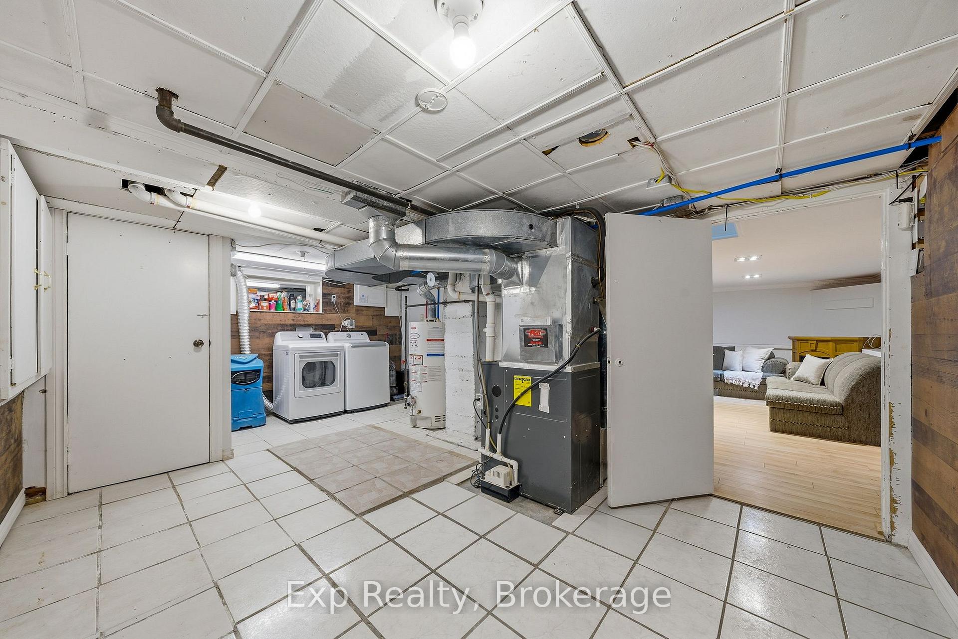 Photo 35 of 10 Valleyview Crescent, Belleville, Belleville Ward — HOMEH