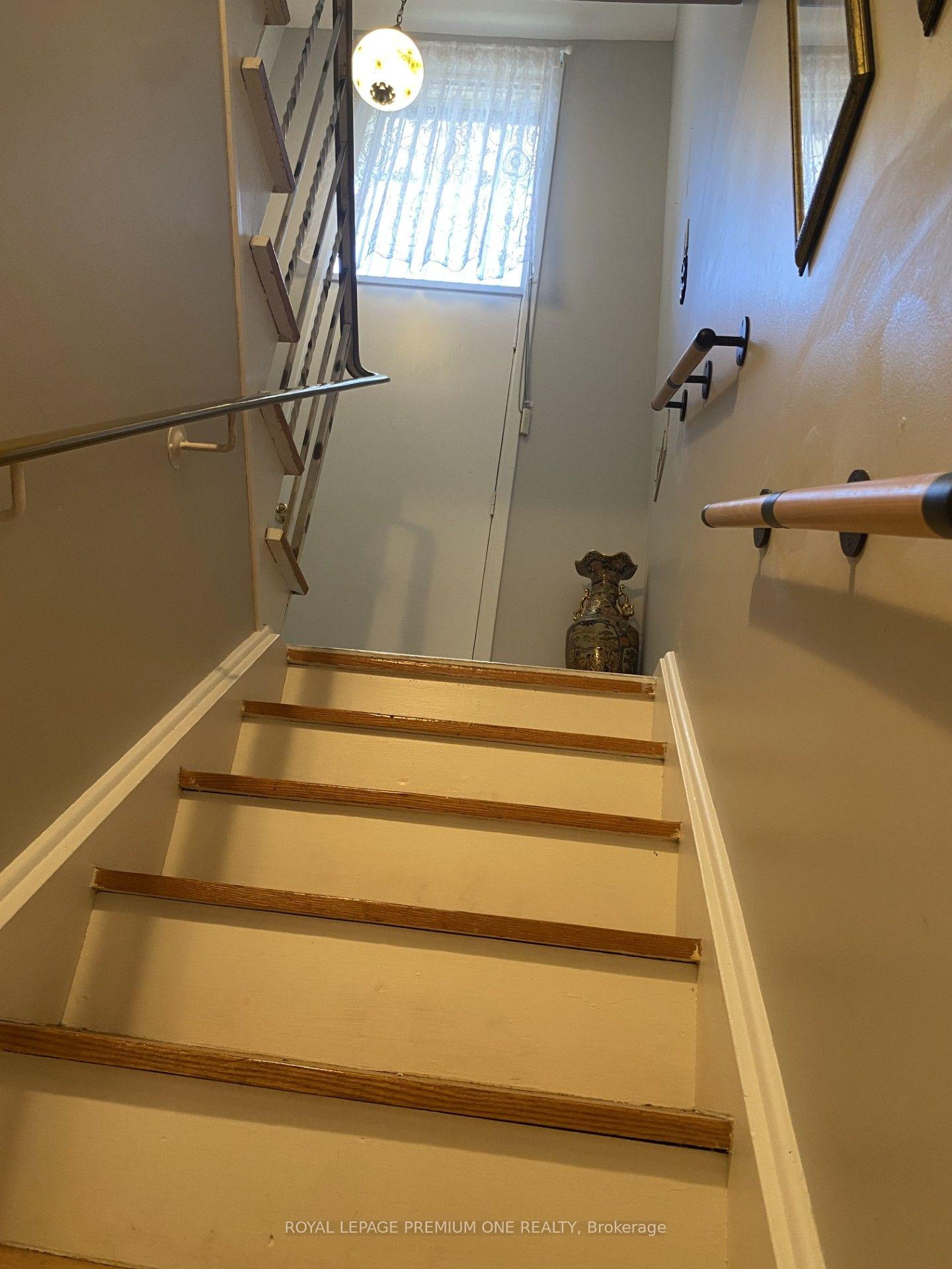 Photo 9 of 55 Husband Drive, North York, Humber Summit — HOMEH