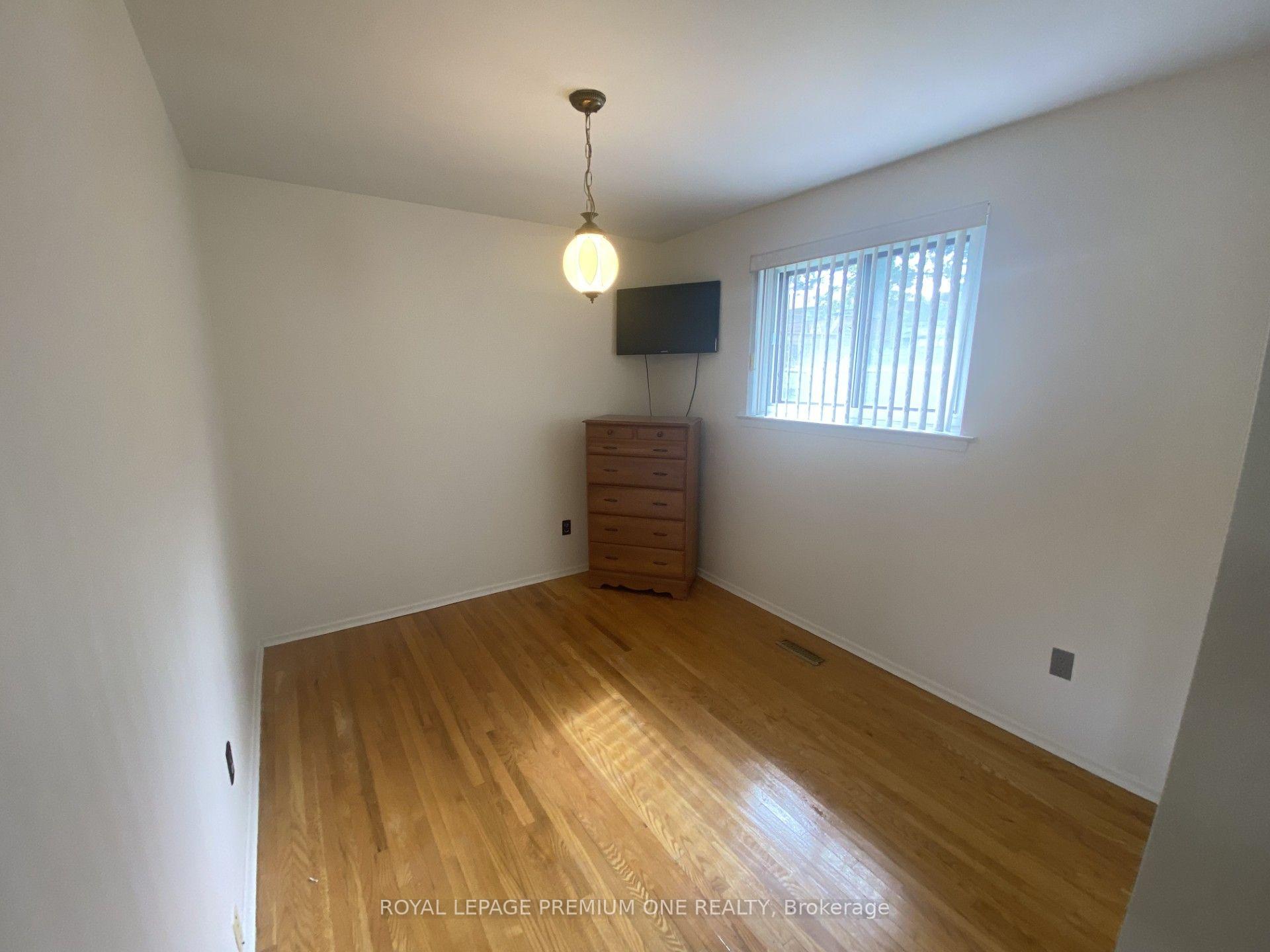 Photo 12 of 55 Husband Drive, North York, Humber Summit — HOMEH