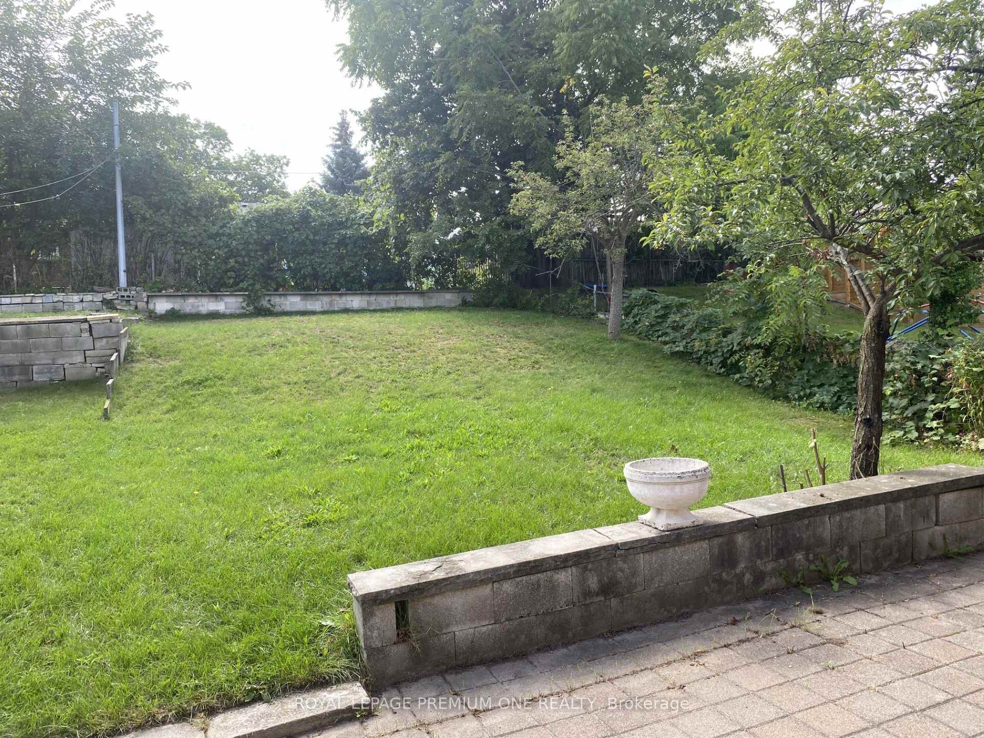 Photo 20 of 55 Husband Drive, North York, Humber Summit — HOMEH