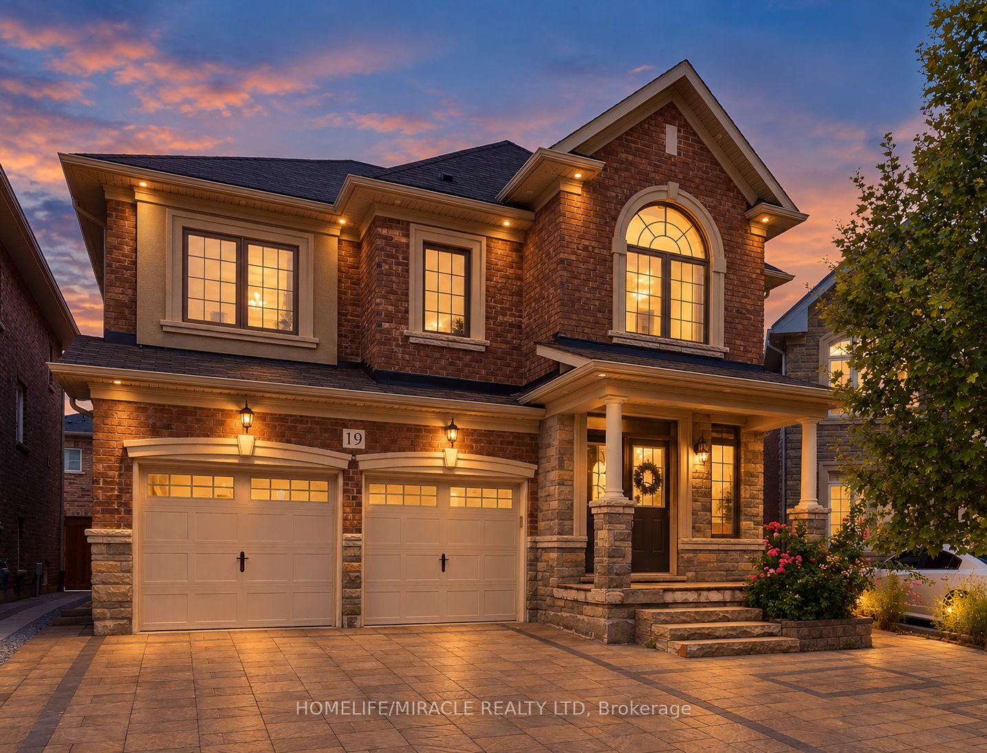Photo 1 of 19 Belgium Crescent, Brampton, Northwest Brampton — HOMEH