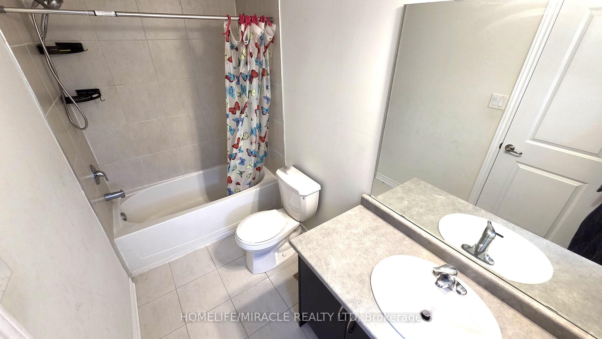 Photo 15 of 19 Belgium Crescent, Brampton, Northwest Brampton — HOMEH