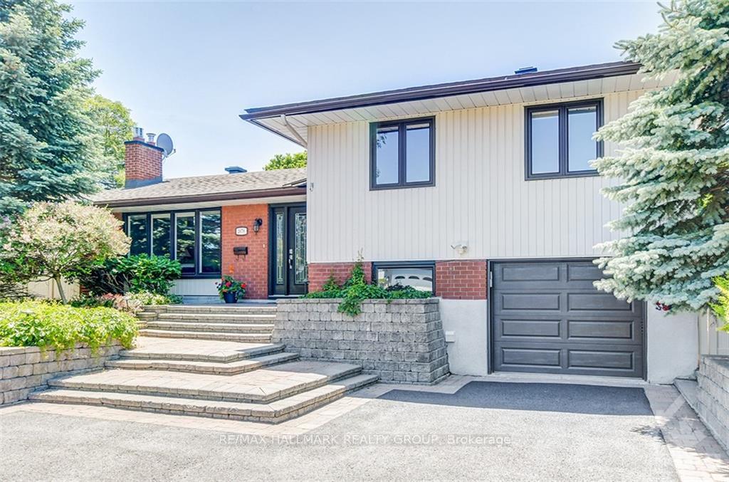 Photo 2 of 2678 Ulster Crescent, Ottawa, Riverside Park — HOMEH