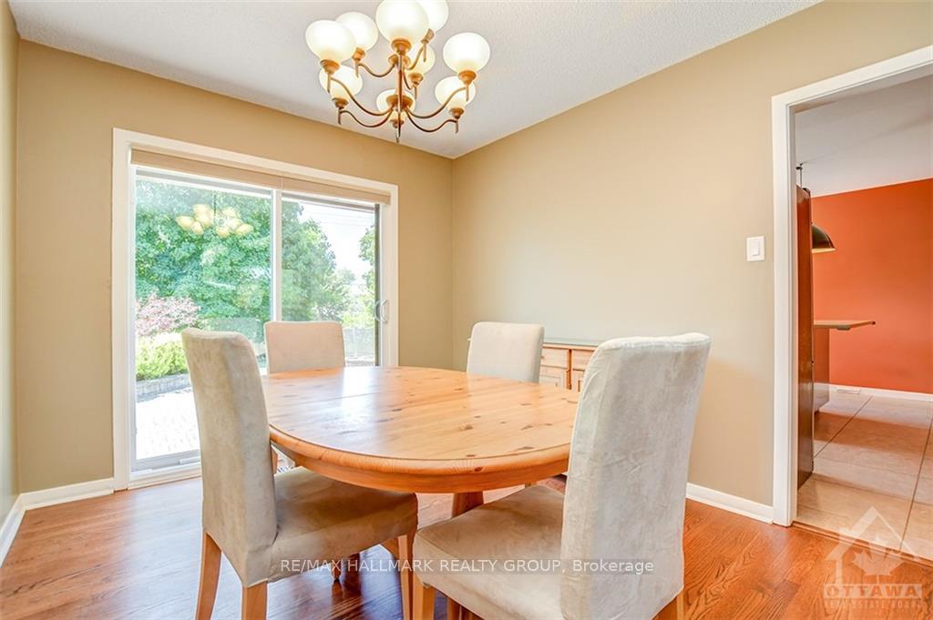 Photo 9 of 2678 Ulster Crescent, Ottawa, Riverside Park — HOMEH
