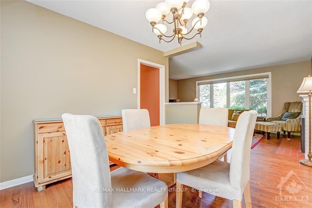 Photo 10 of 2678 Ulster Crescent, Ottawa, Riverside Park — HOMEH
