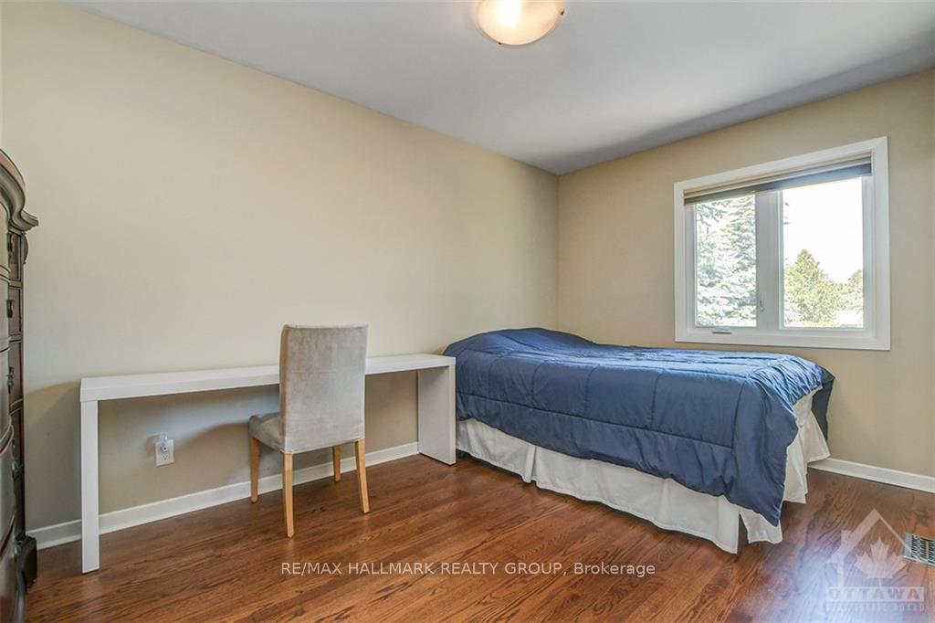 Photo 17 of 2678 Ulster Crescent, Ottawa, Riverside Park — HOMEH