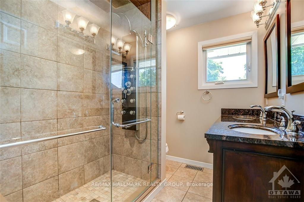 Photo 19 of 2678 Ulster Crescent, Ottawa, Riverside Park — HOMEH