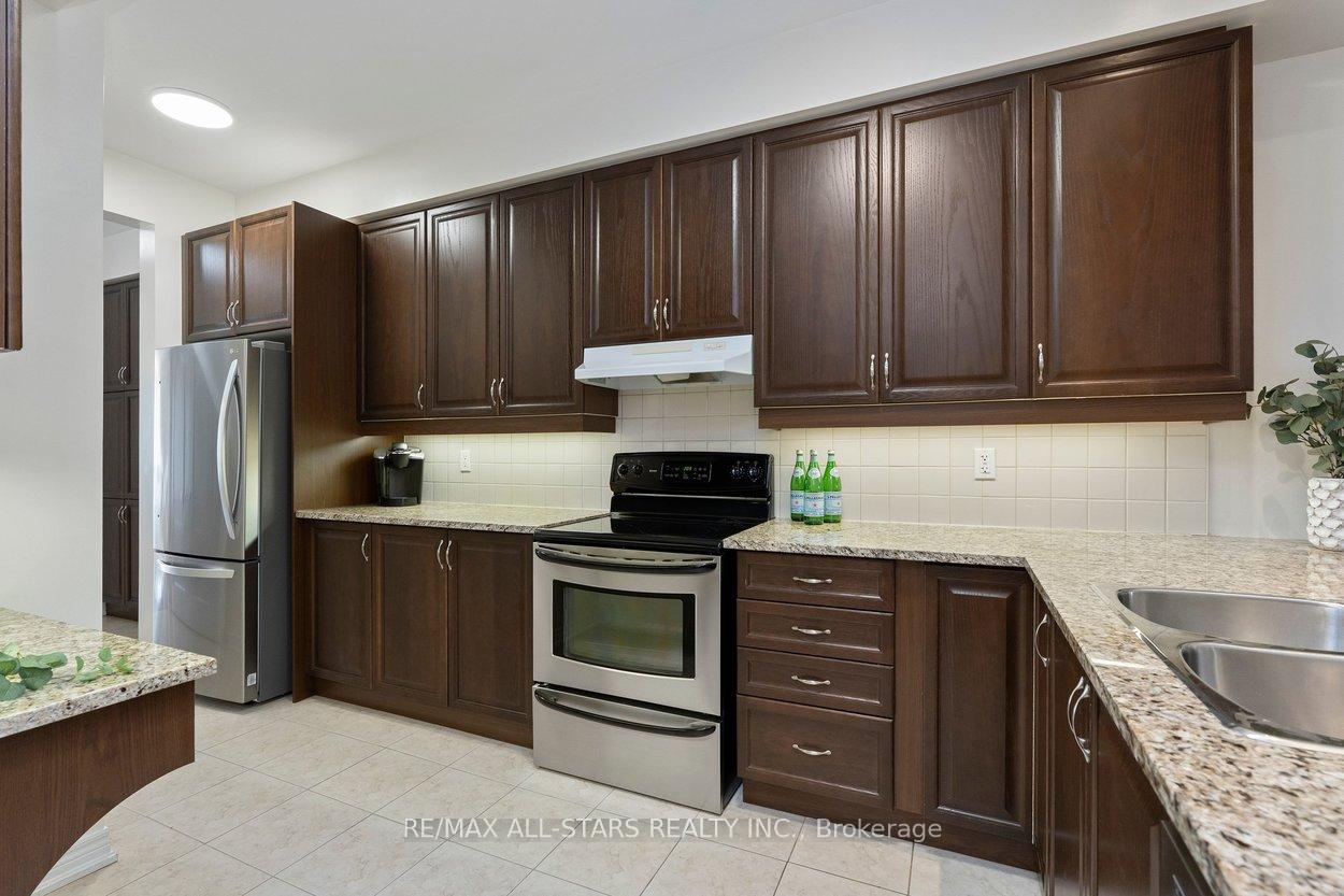 Photo 11 of 52 Oasis Way, Markham, Greensborough — HOMEH
