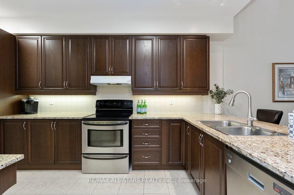 Photo 13 of 52 Oasis Way, Markham, Greensborough — HOMEH