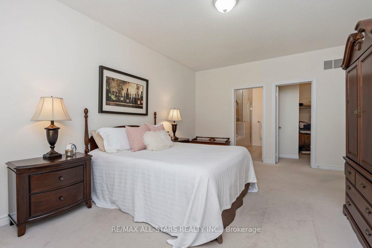 Photo 24 of 52 Oasis Way, Markham, Greensborough — HOMEH