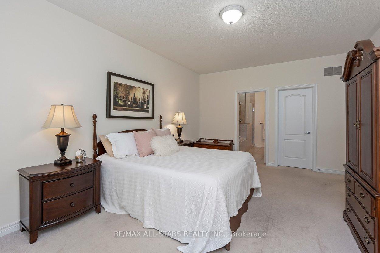 Photo 25 of 52 Oasis Way, Markham, Greensborough — HOMEH