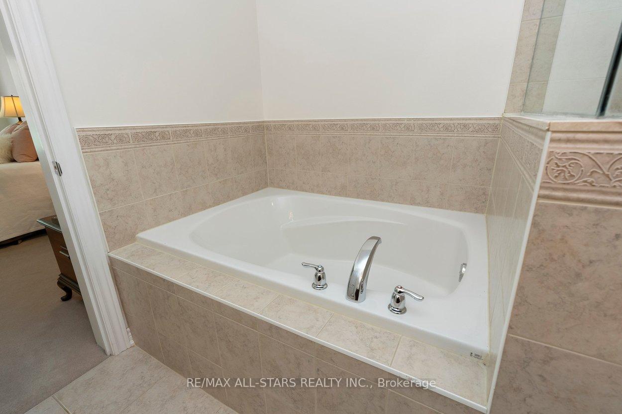 Photo 29 of 52 Oasis Way, Markham, Greensborough — HOMEH