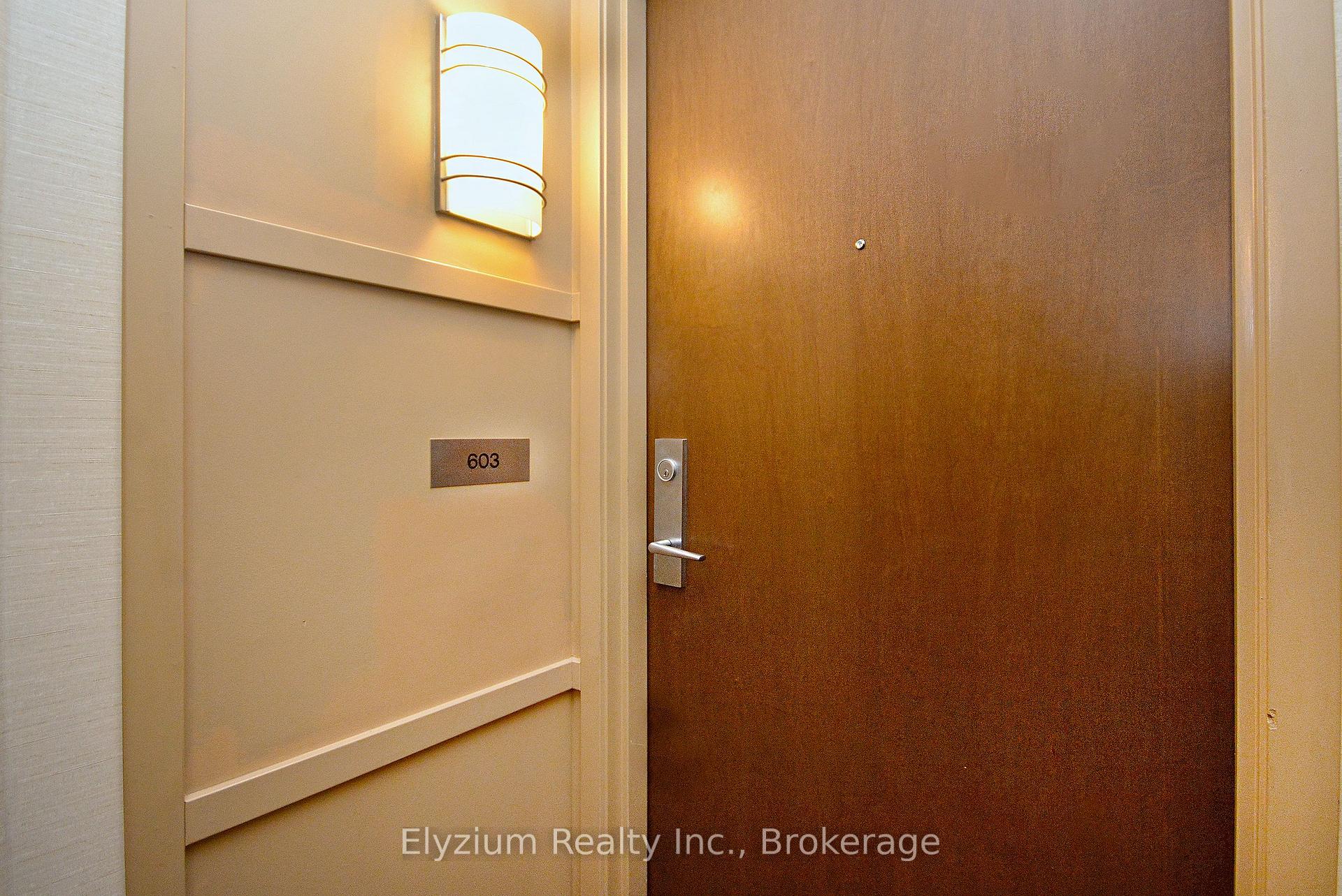 Photo 3 of Unit 603, 1055 Southdown Road, Mississauga, Clarkson — HOMEH