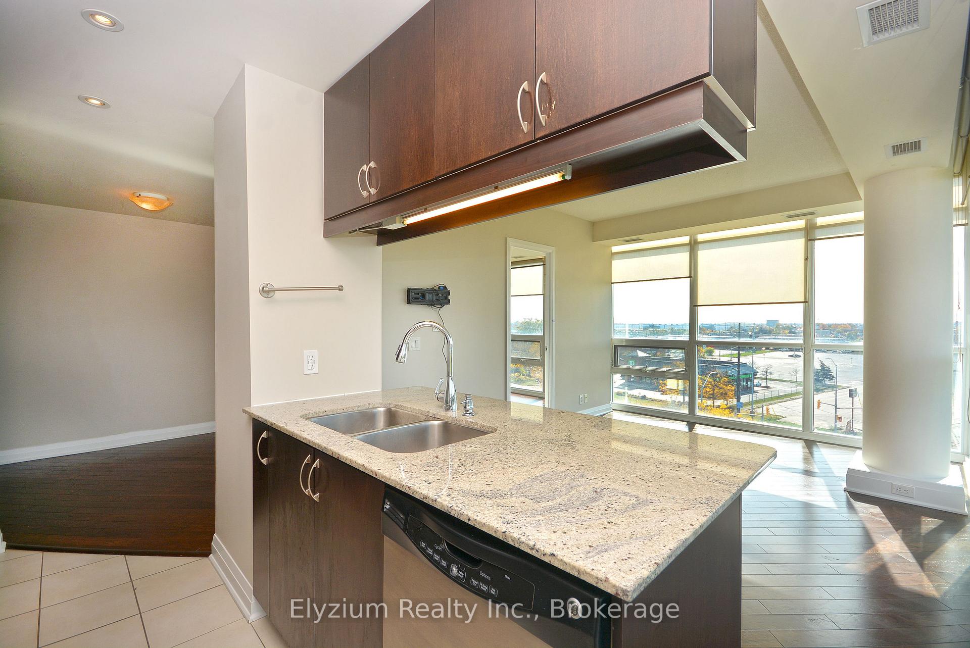 Photo 11 of Unit 603, 1055 Southdown Road, Mississauga, Clarkson — HOMEH