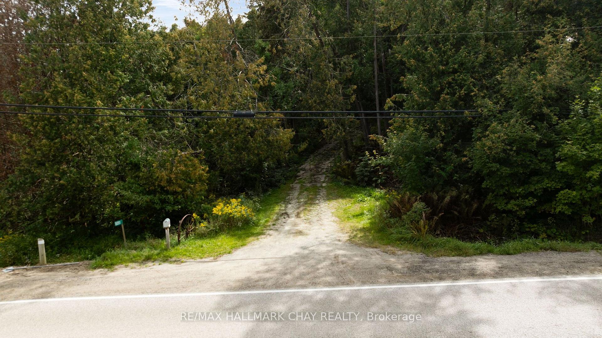 Photo 26 of 8051 County Road 9, Clearview, Creemore — HOMEH