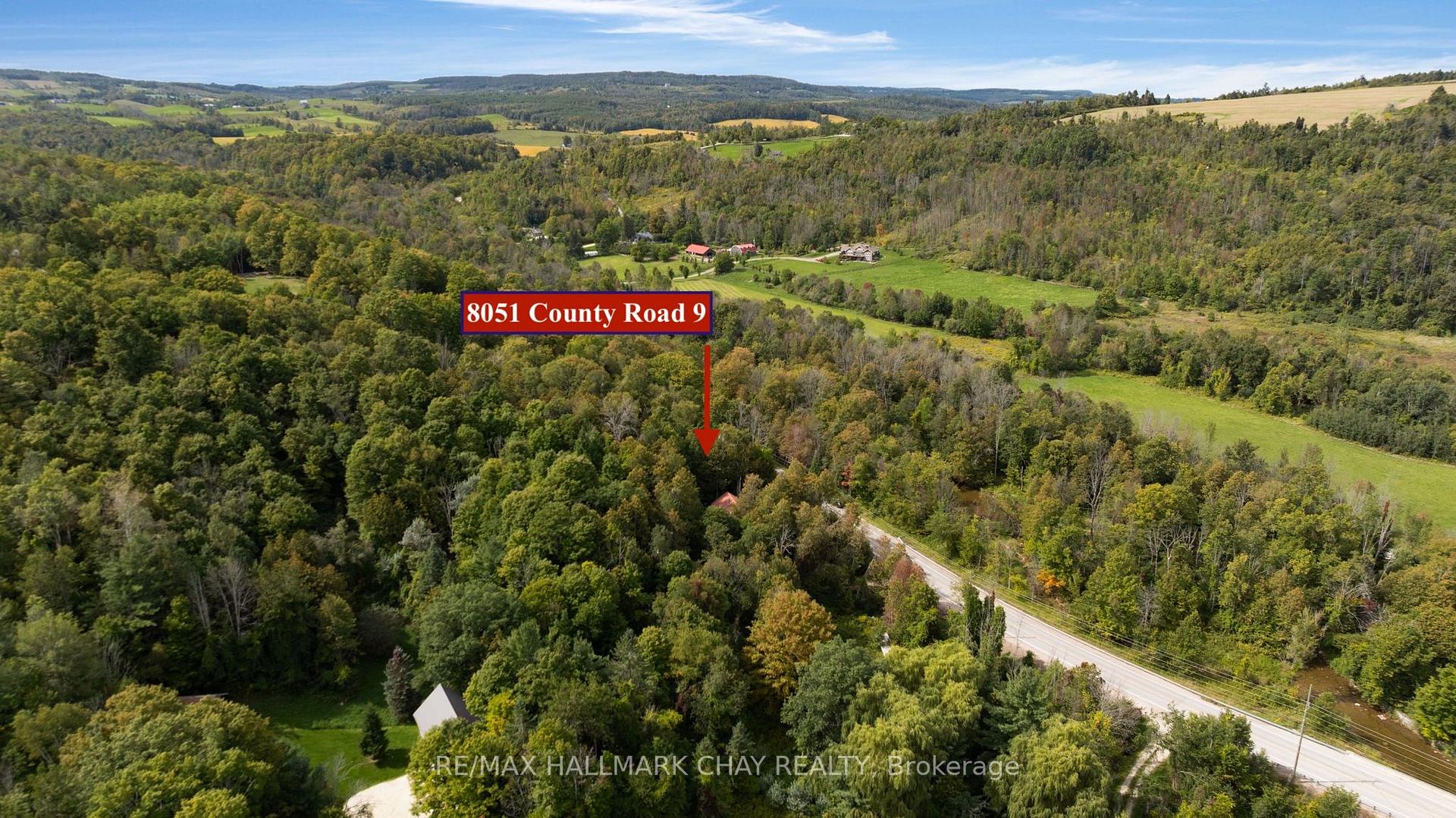 Photo 33 of 8051 County Road 9, Clearview, Creemore — HOMEH