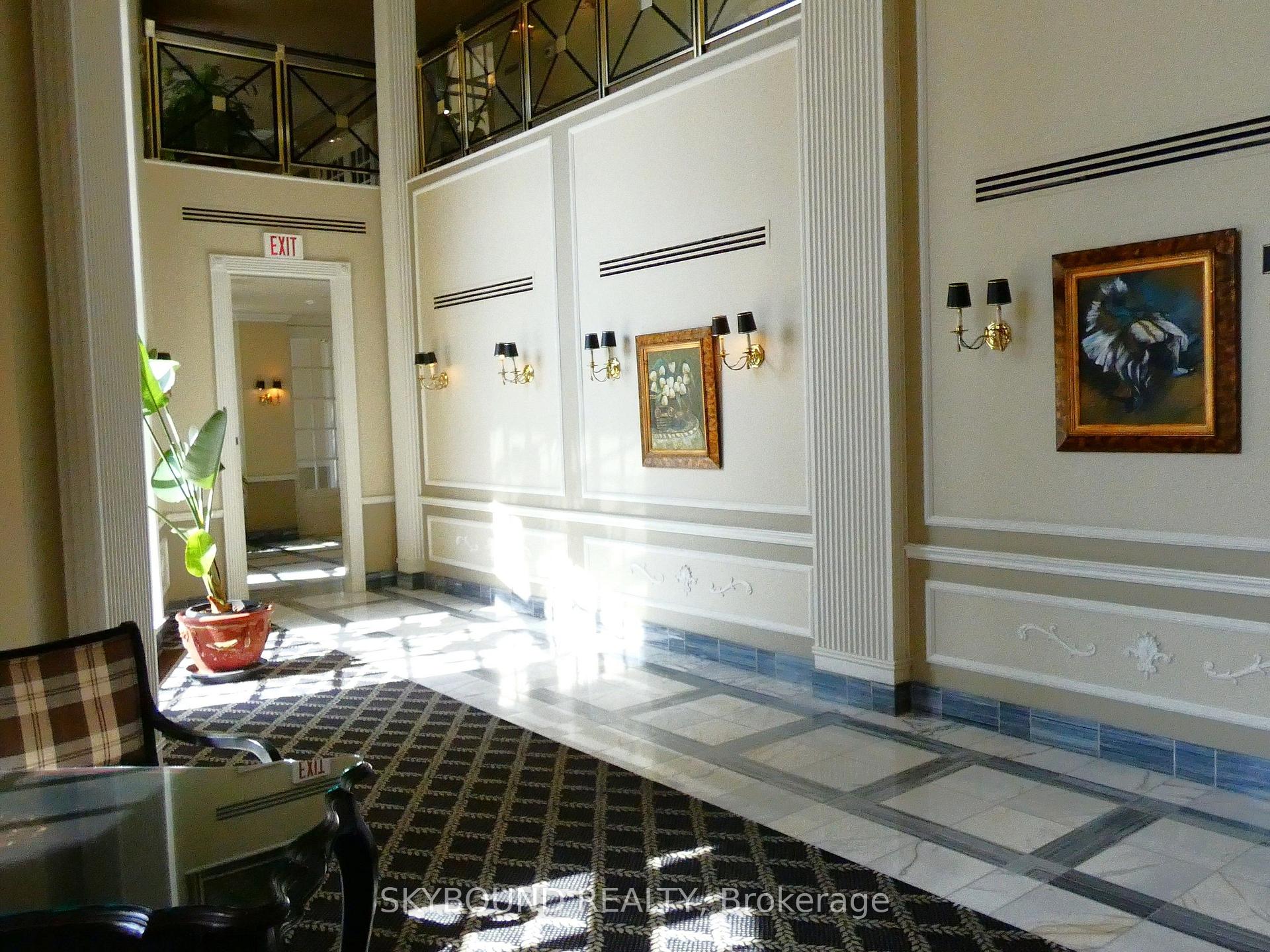 Front of Unit 411, 2285 Lake Shore Boulevard W