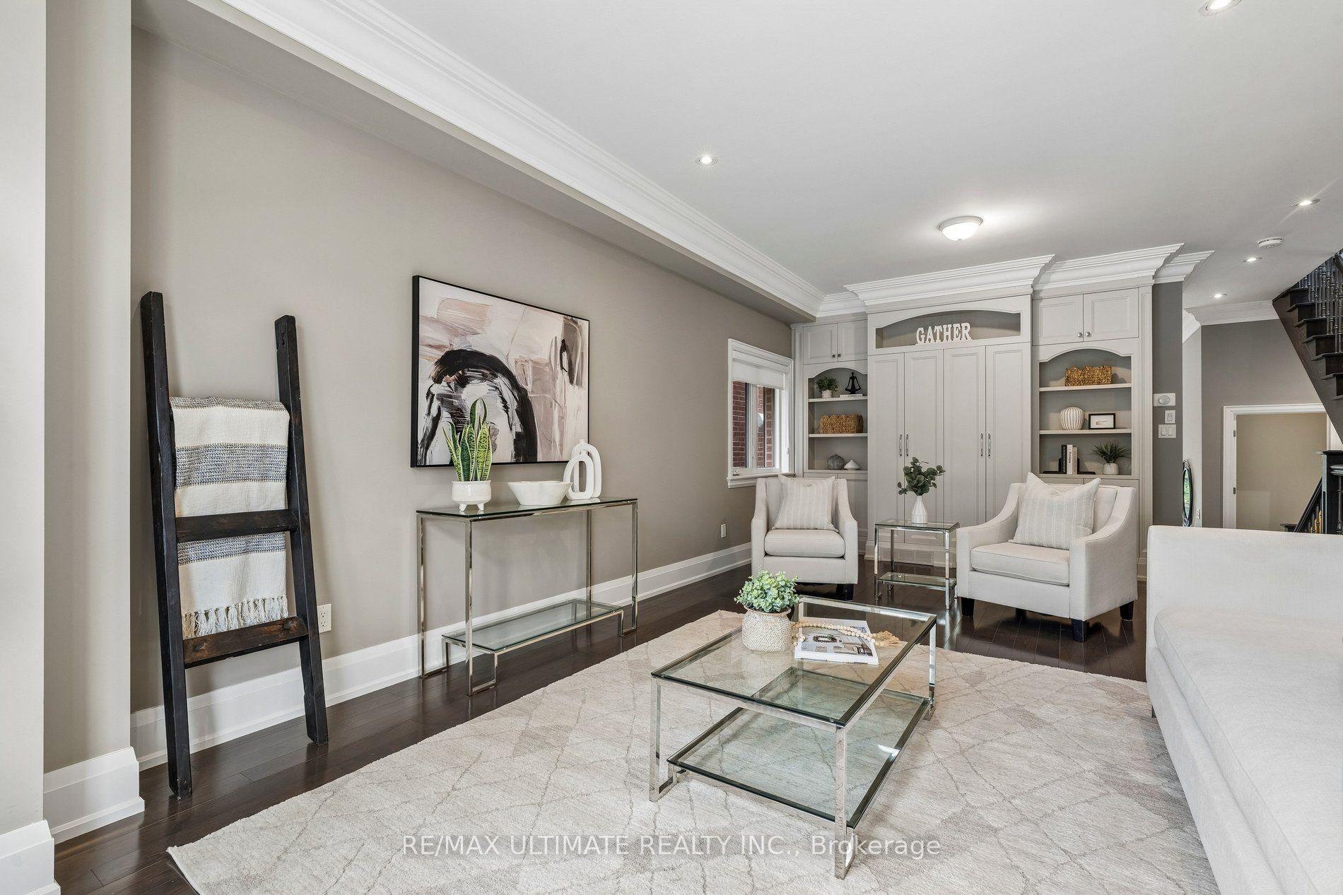 Photo 11 of 218 Delta Street, Etobicoke, Alderwood — HOMEH