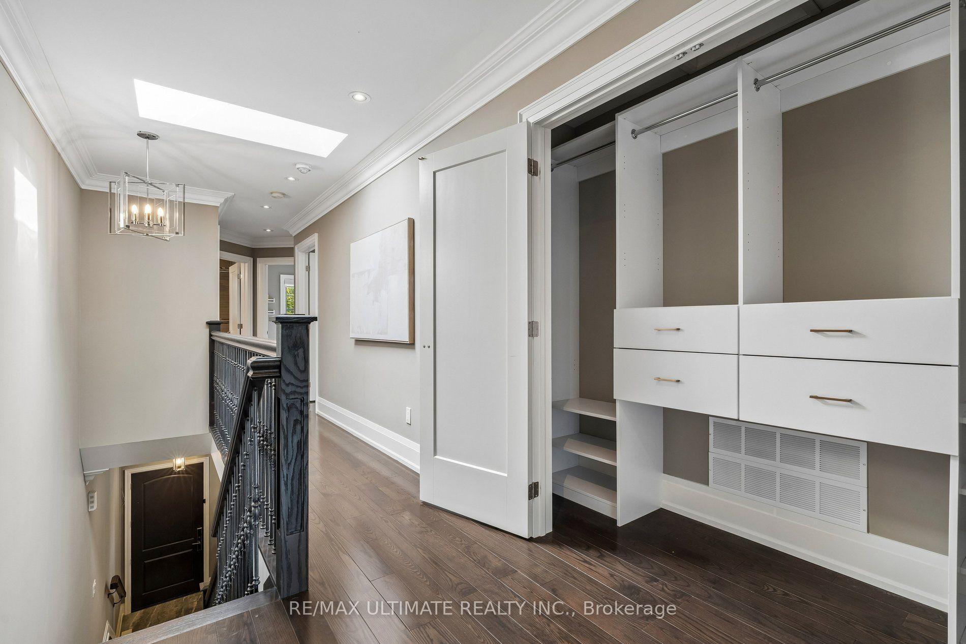 Photo 27 of 218 Delta Street, Etobicoke, Alderwood — HOMEH