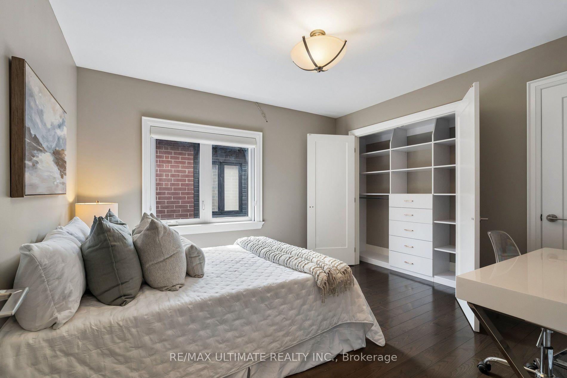 Photo 29 of 218 Delta Street, Etobicoke, Alderwood — HOMEH
