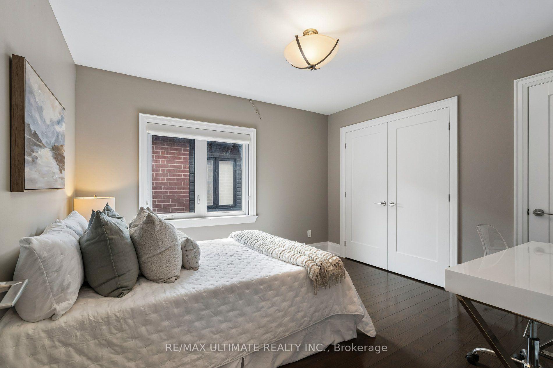 Photo 30 of 218 Delta Street, Etobicoke, Alderwood — HOMEH