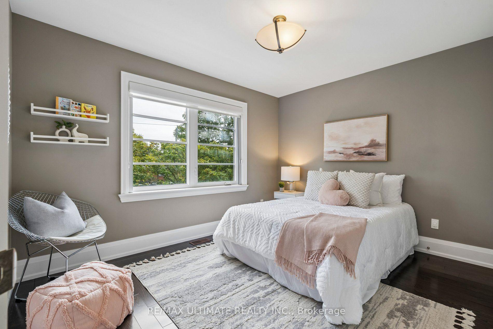 Photo 32 of 218 Delta Street, Etobicoke, Alderwood — HOMEH