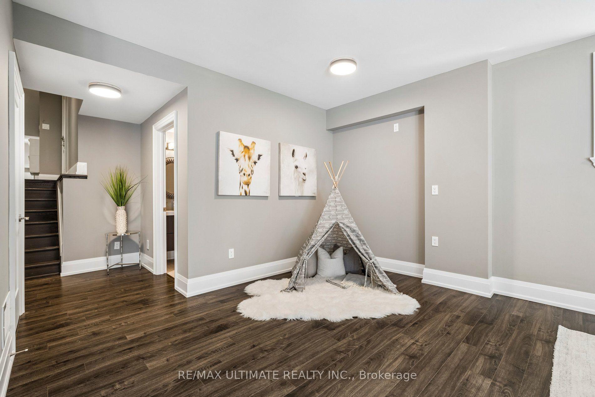 Photo 41 of 218 Delta Street, Etobicoke, Alderwood — HOMEH