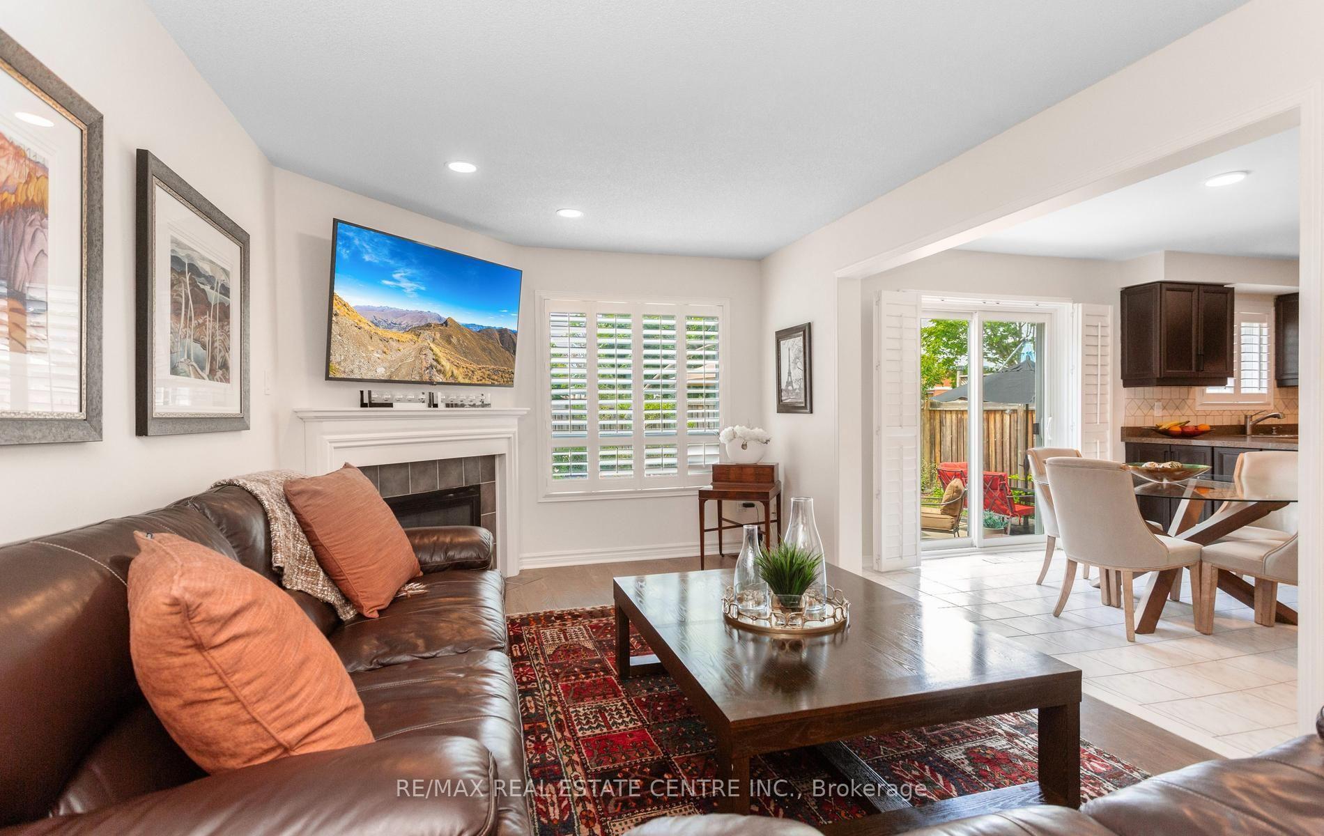 Photo 10 of 40 Hepburn Crescent N, Halton Hills, Georgetown — HOMEH