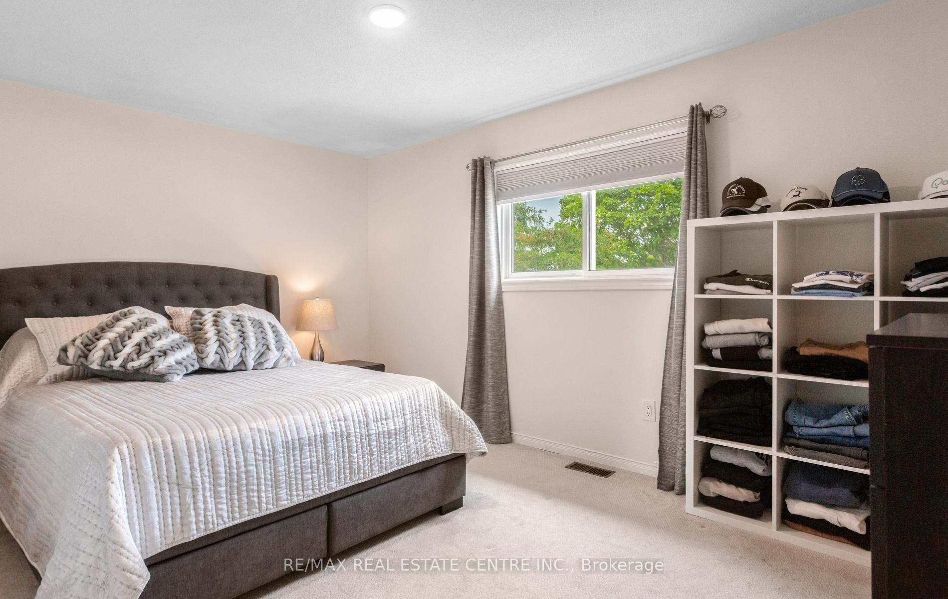 Photo 30 of 40 Hepburn Crescent N, Halton Hills, Georgetown — HOMEH