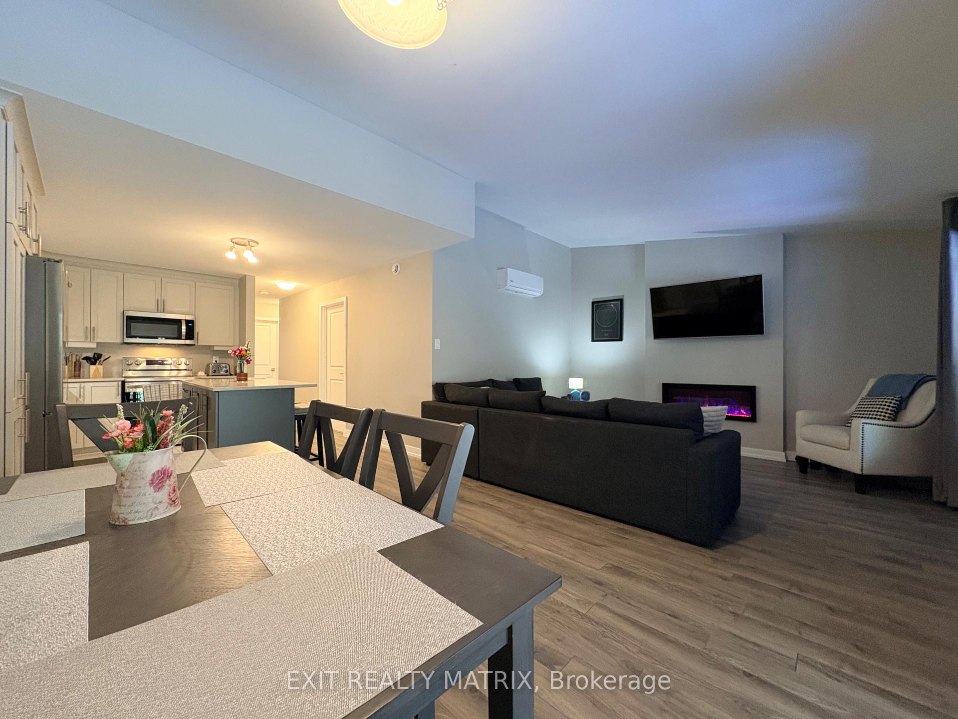 Photo 2 of Unit 207, 83 St Moritz Trail, Russell, Embrun — HOMEH