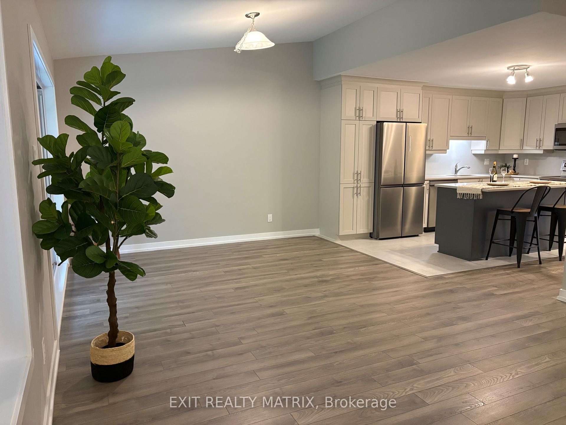 Photo 5 of Unit 207, 83 St Moritz Trail, Russell, Embrun — HOMEH
