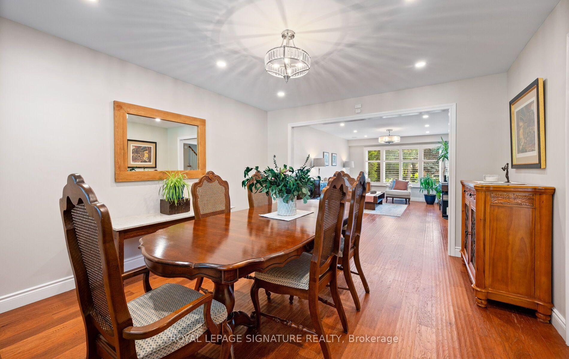 Photo 8 of 42 Shieldmark Crescent, Markham, Royal Orchard — HOMEH