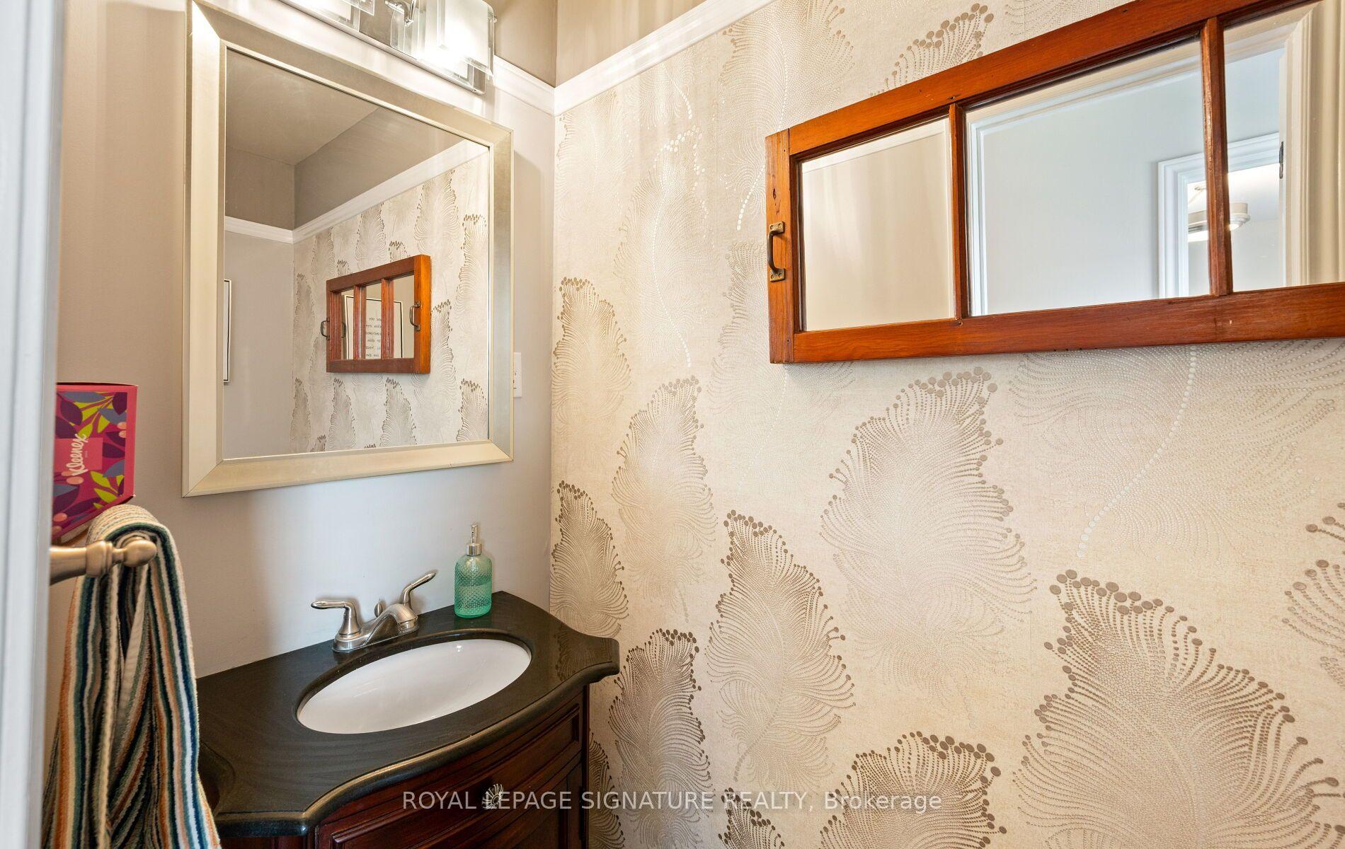 Photo 15 of 42 Shieldmark Crescent, Markham, Royal Orchard — HOMEH