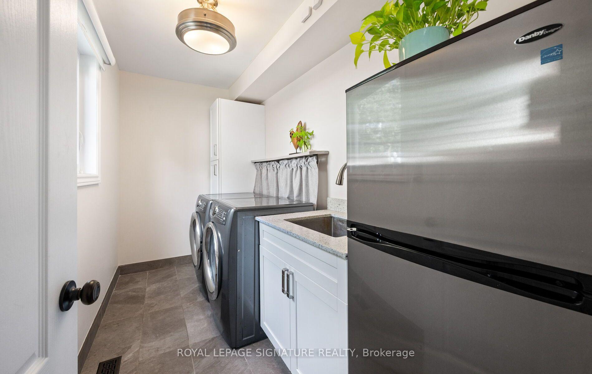 Photo 16 of 42 Shieldmark Crescent, Markham, Royal Orchard — HOMEH