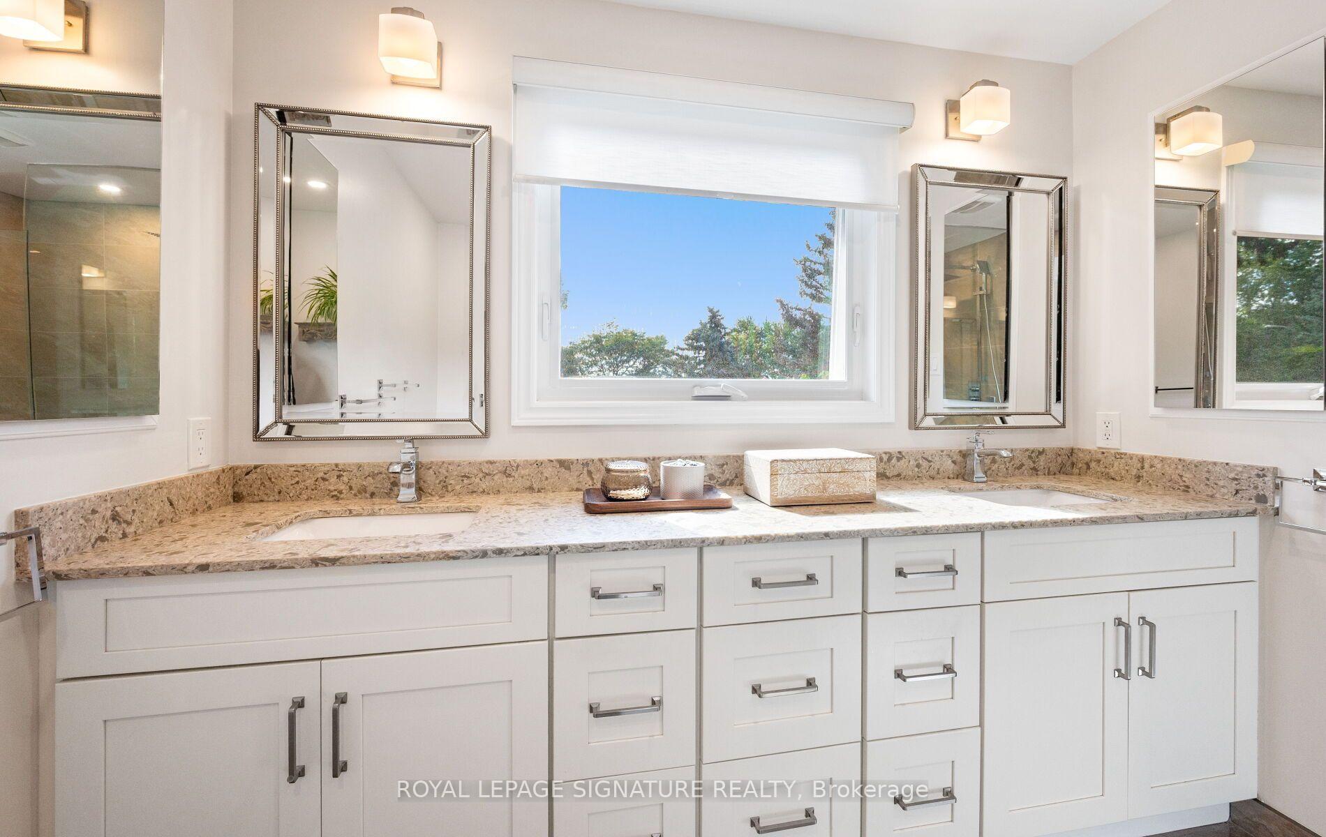 Photo 21 of 42 Shieldmark Crescent, Markham, Royal Orchard — HOMEH